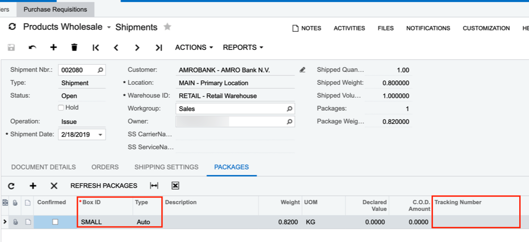 Acumatica Shipment screen with Tracking number and box ID highlighted.
